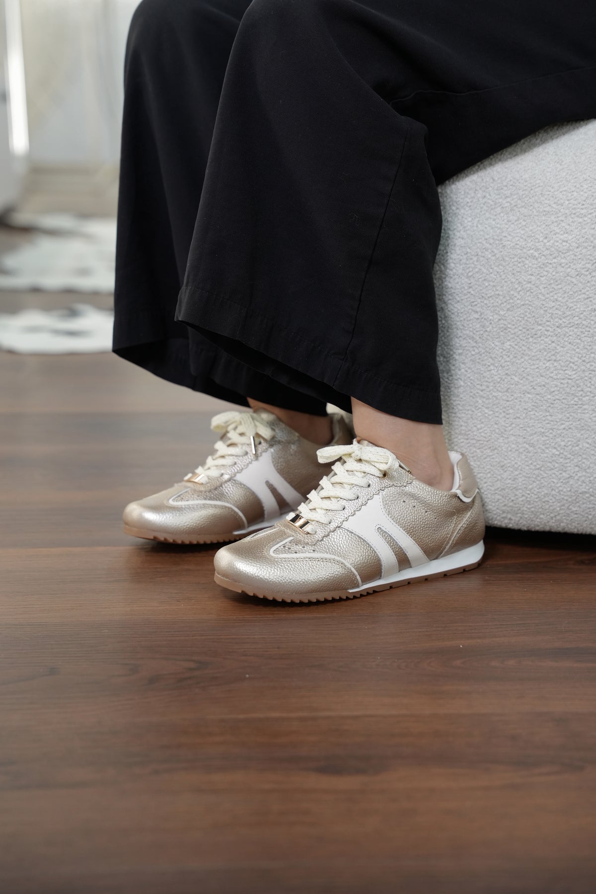 Tenis Emilia en Cuero Oro