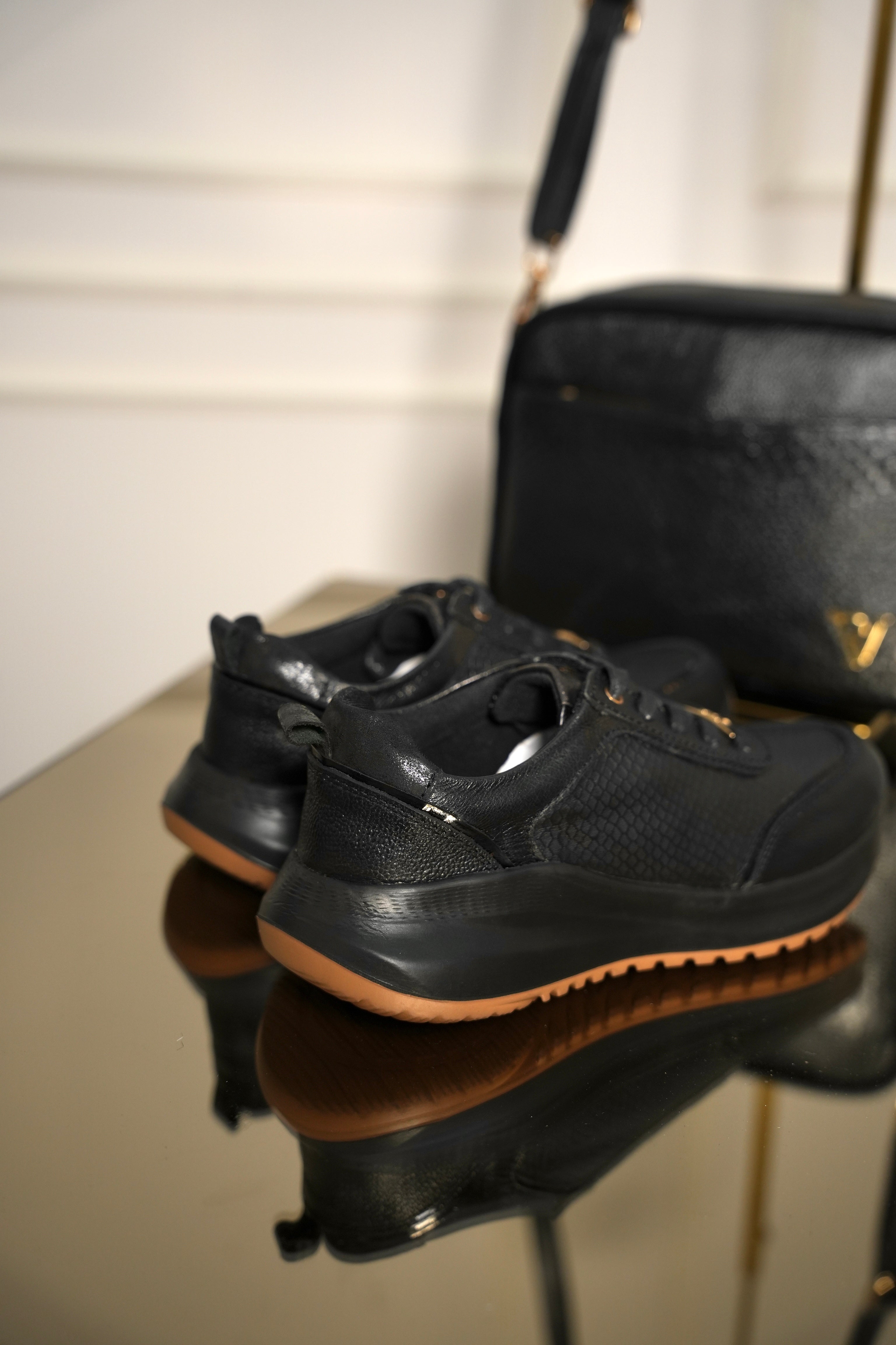 Tenis Origen Negro Panda