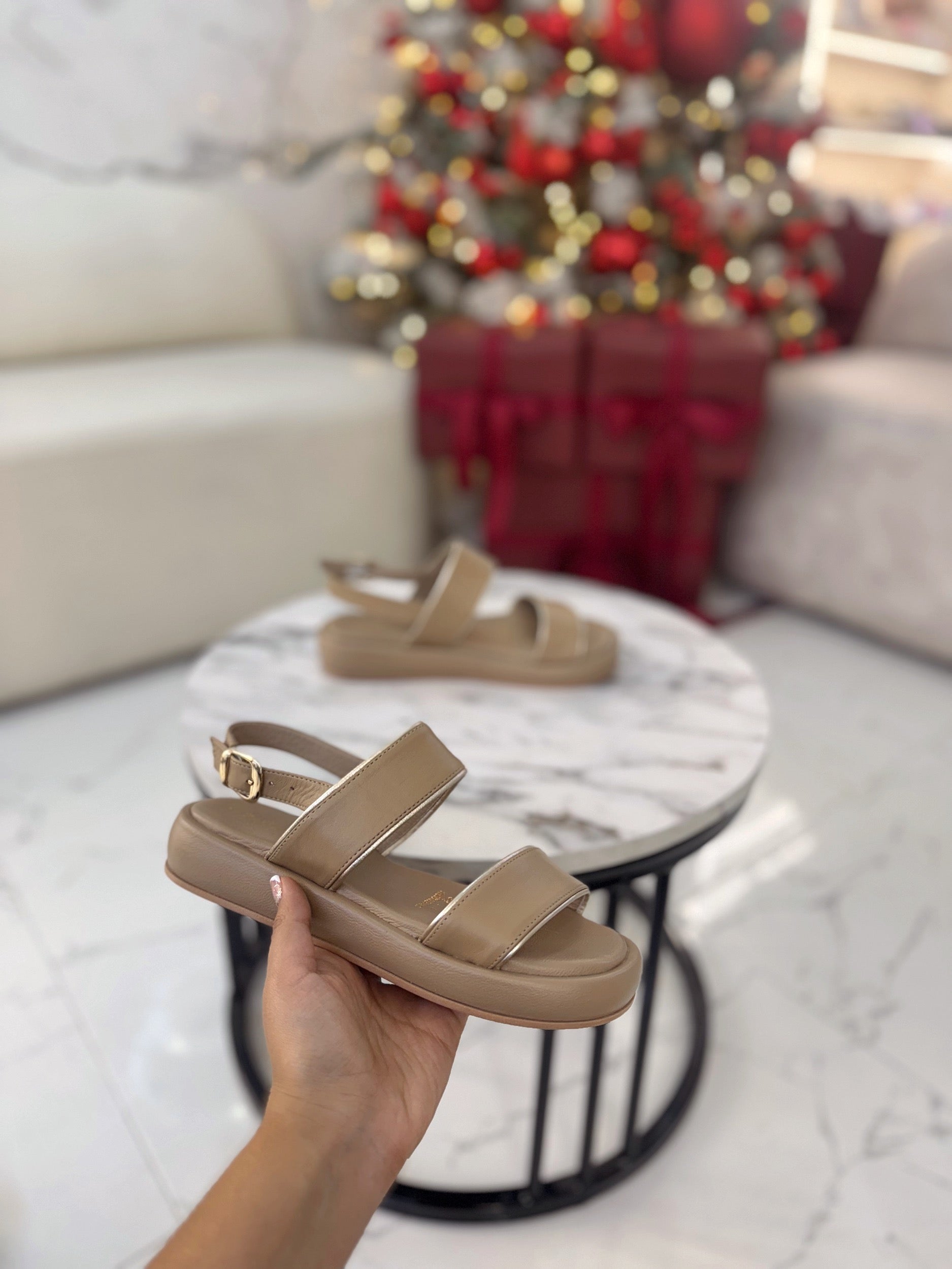 Sandalias Dalia en cuero Taupe