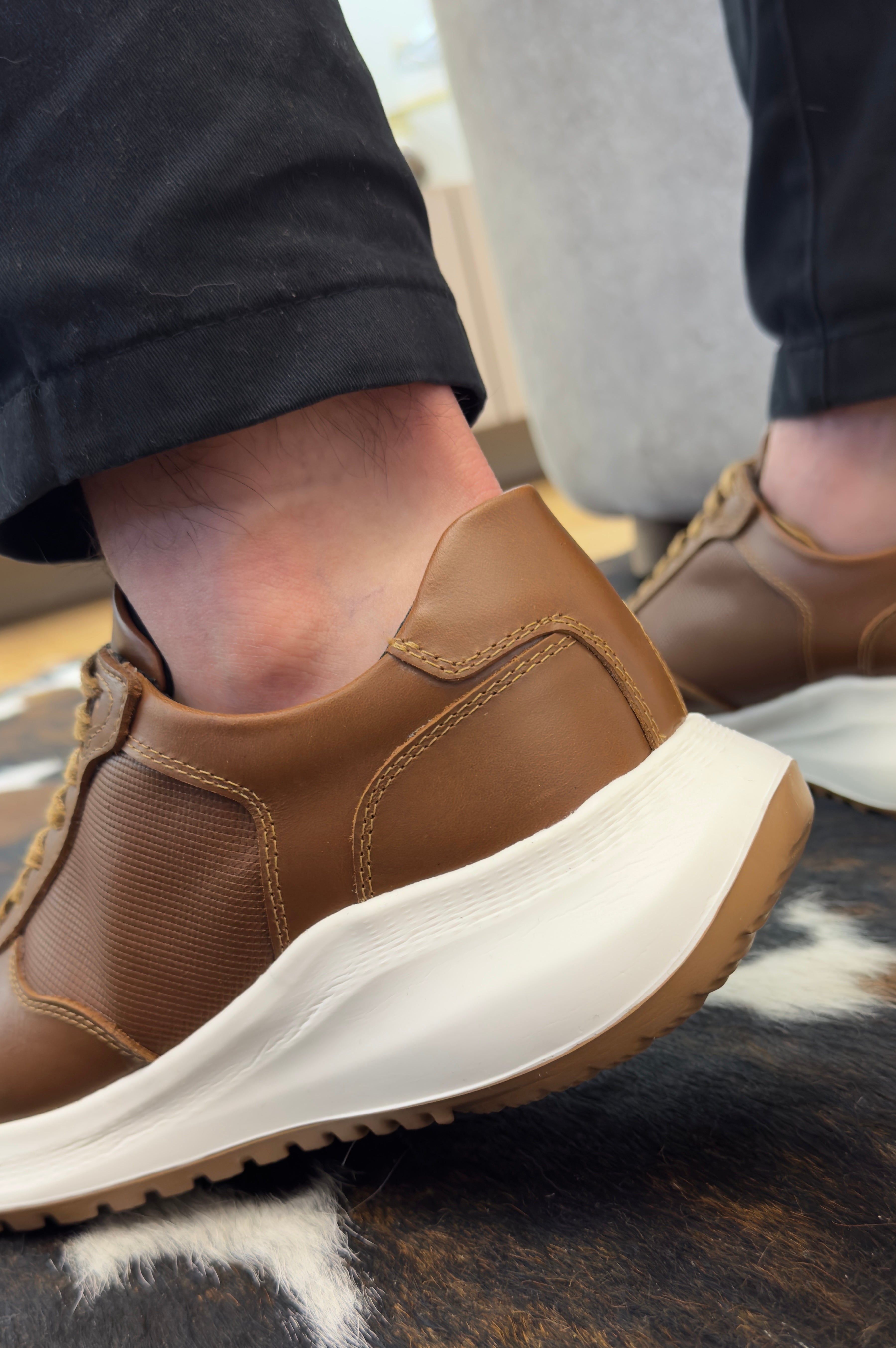 Tenis Dante en cuero Miel Panda