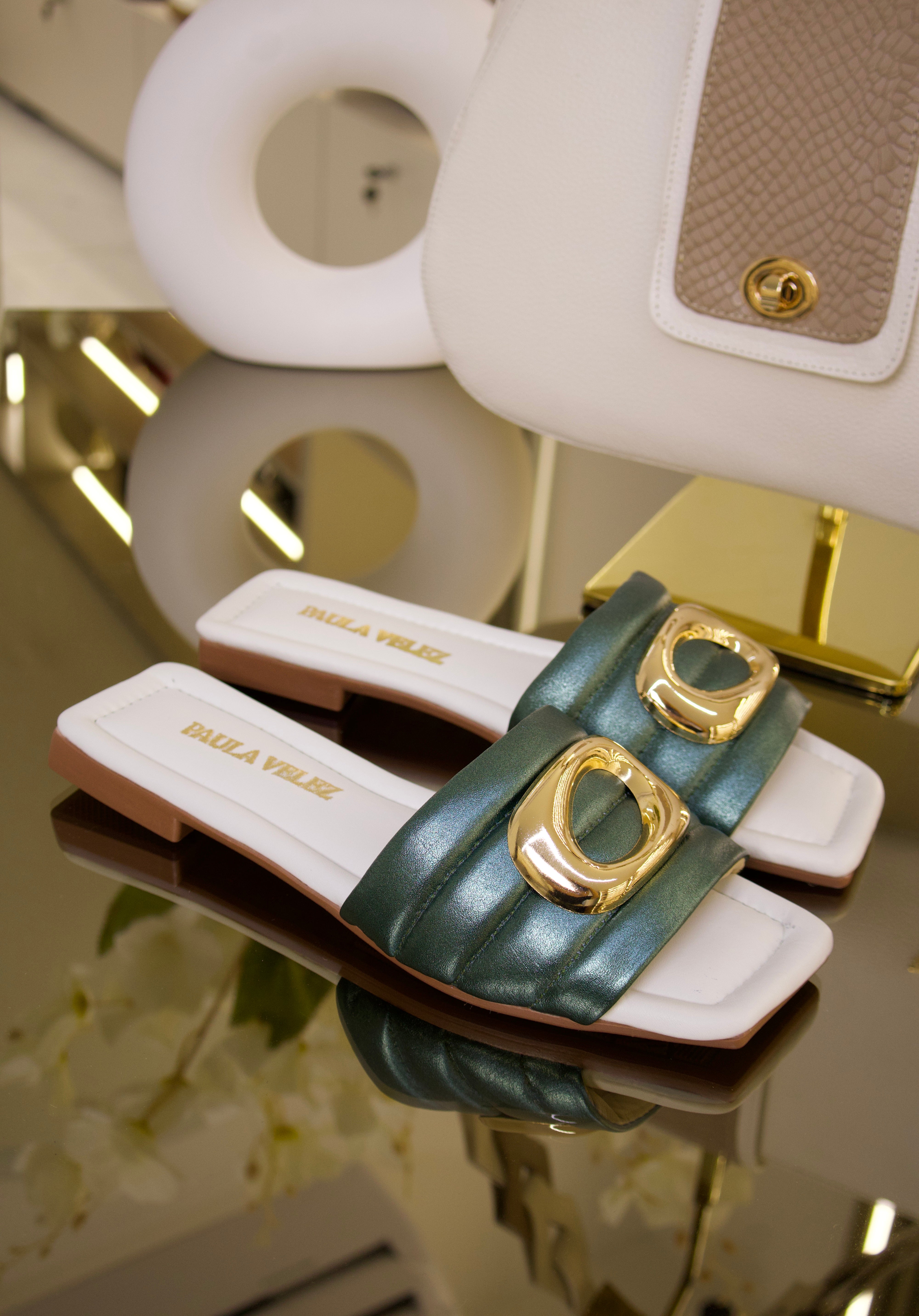 Sandalias en cuero Zara Verde esmeralda