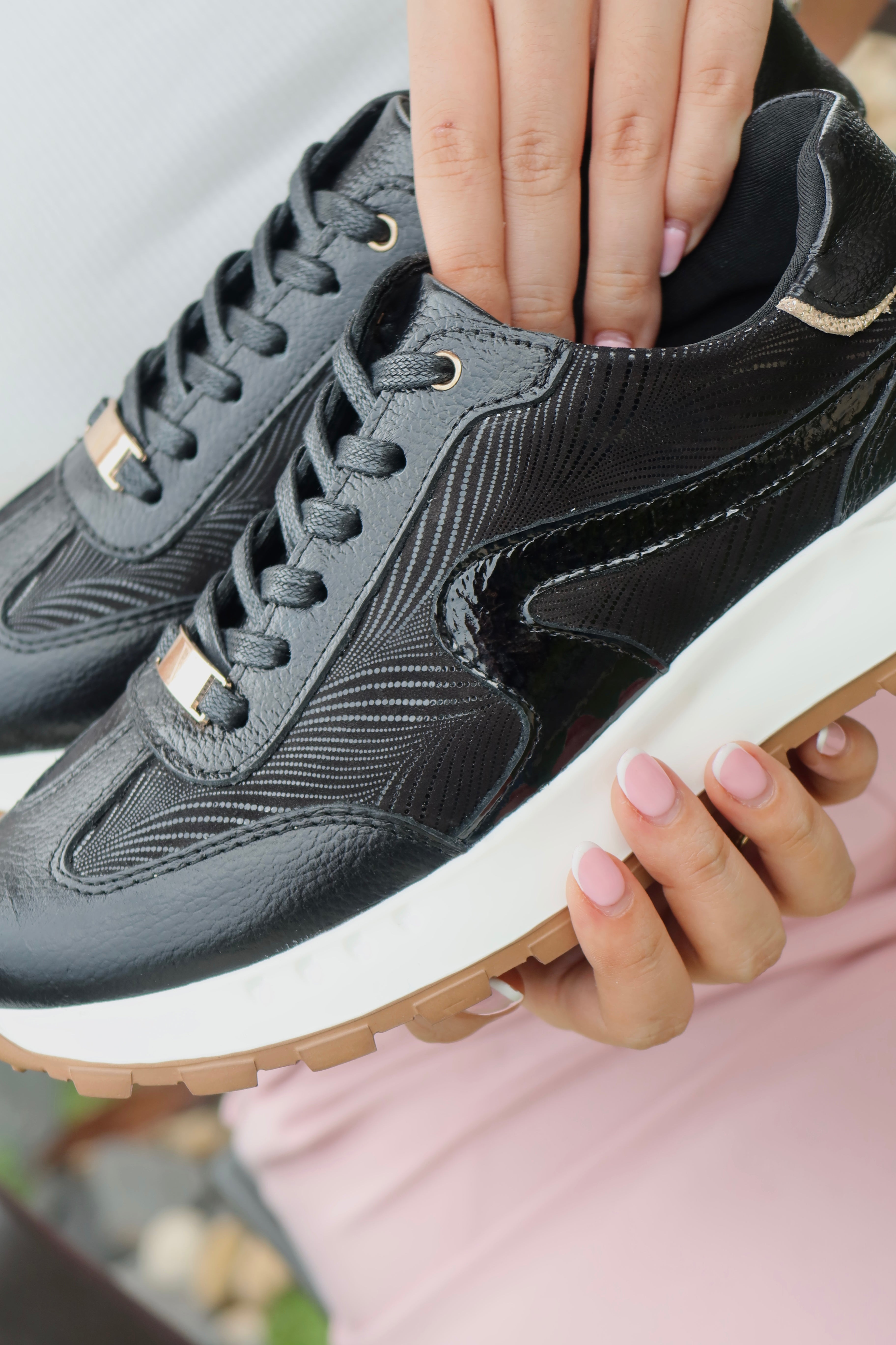 Tenis Aurora Negro en Cuero - Paula Vélez