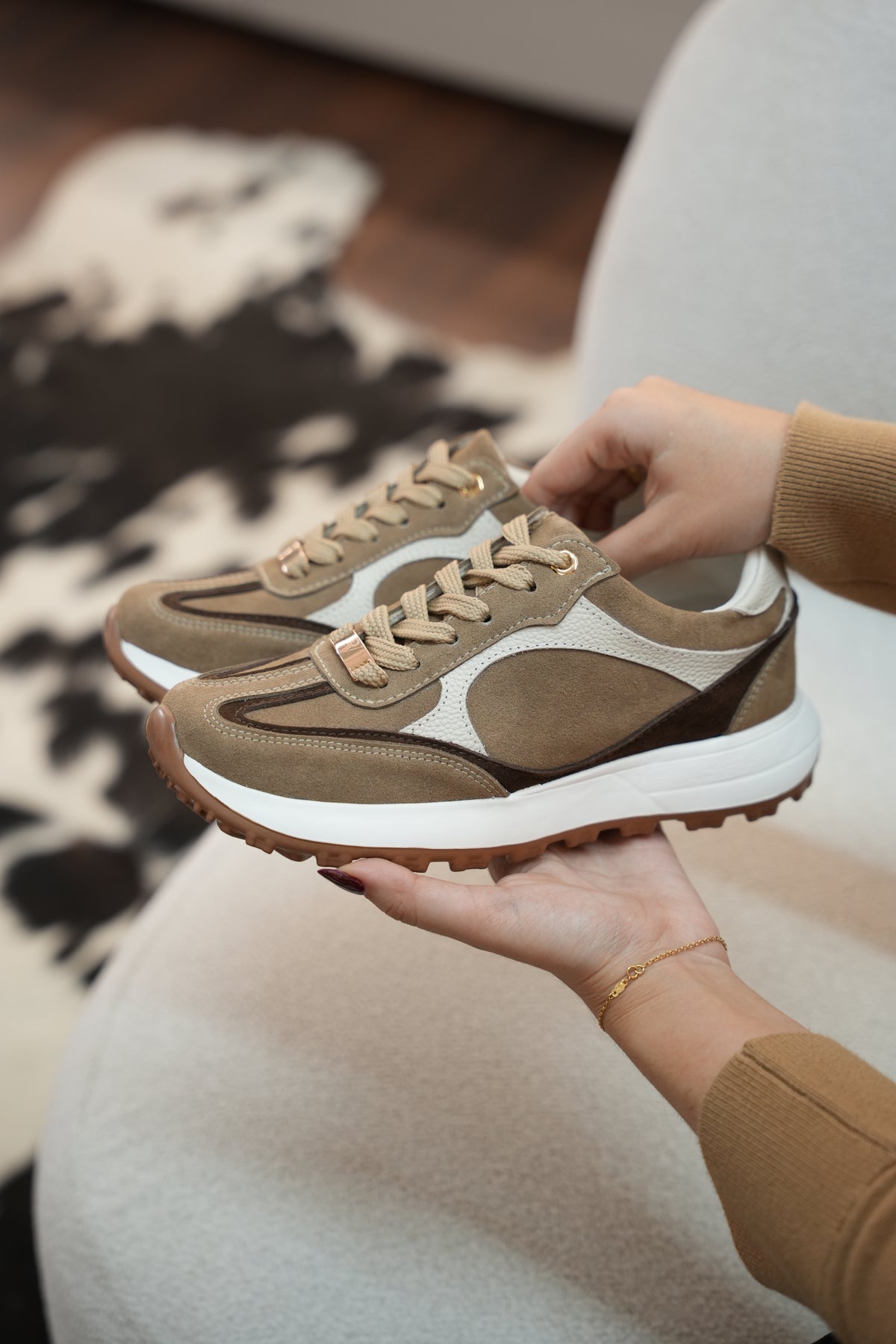 Tenis Coffee camel arena densa en cuero