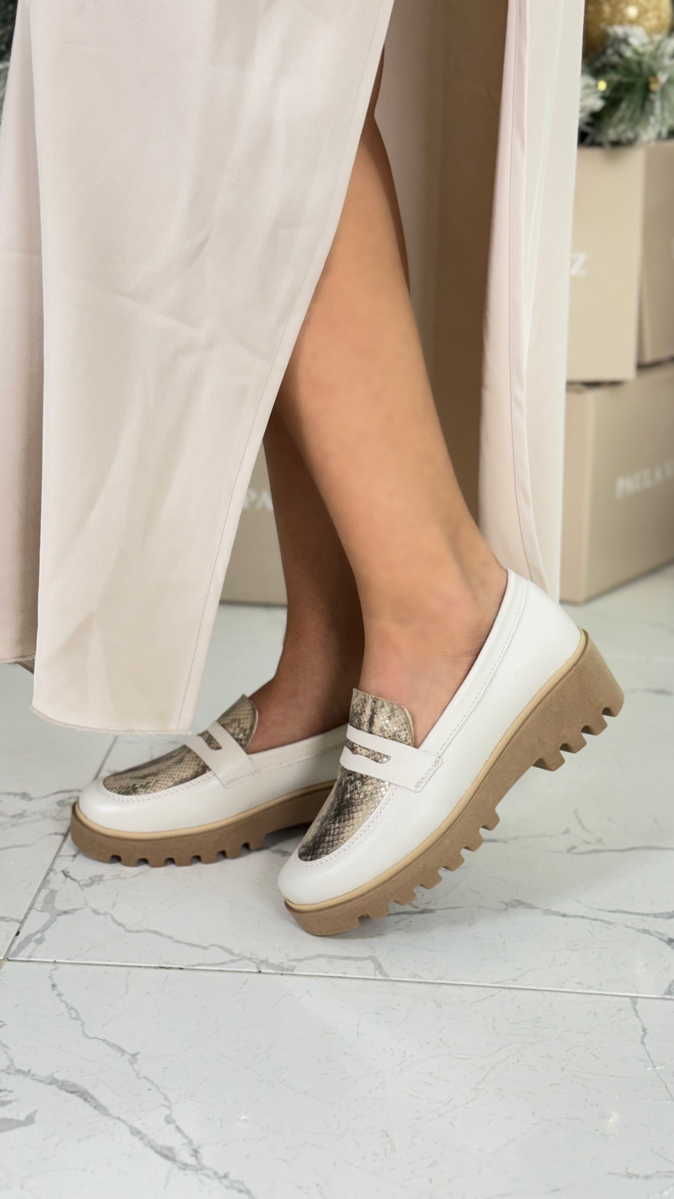 Mocasín Emma Avena Osaka en cuero