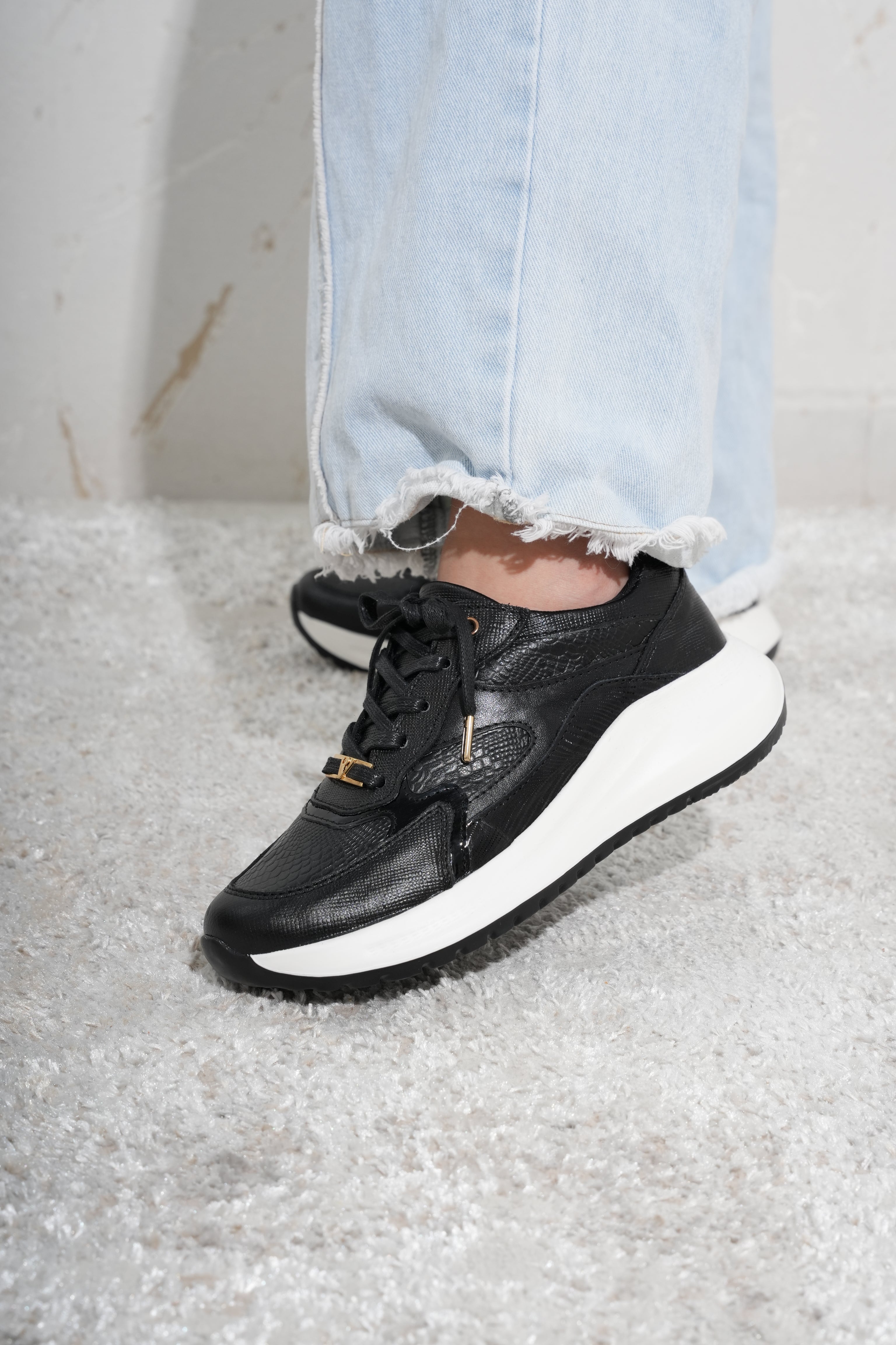 Samara Negro Aqua Tenis de Cuero