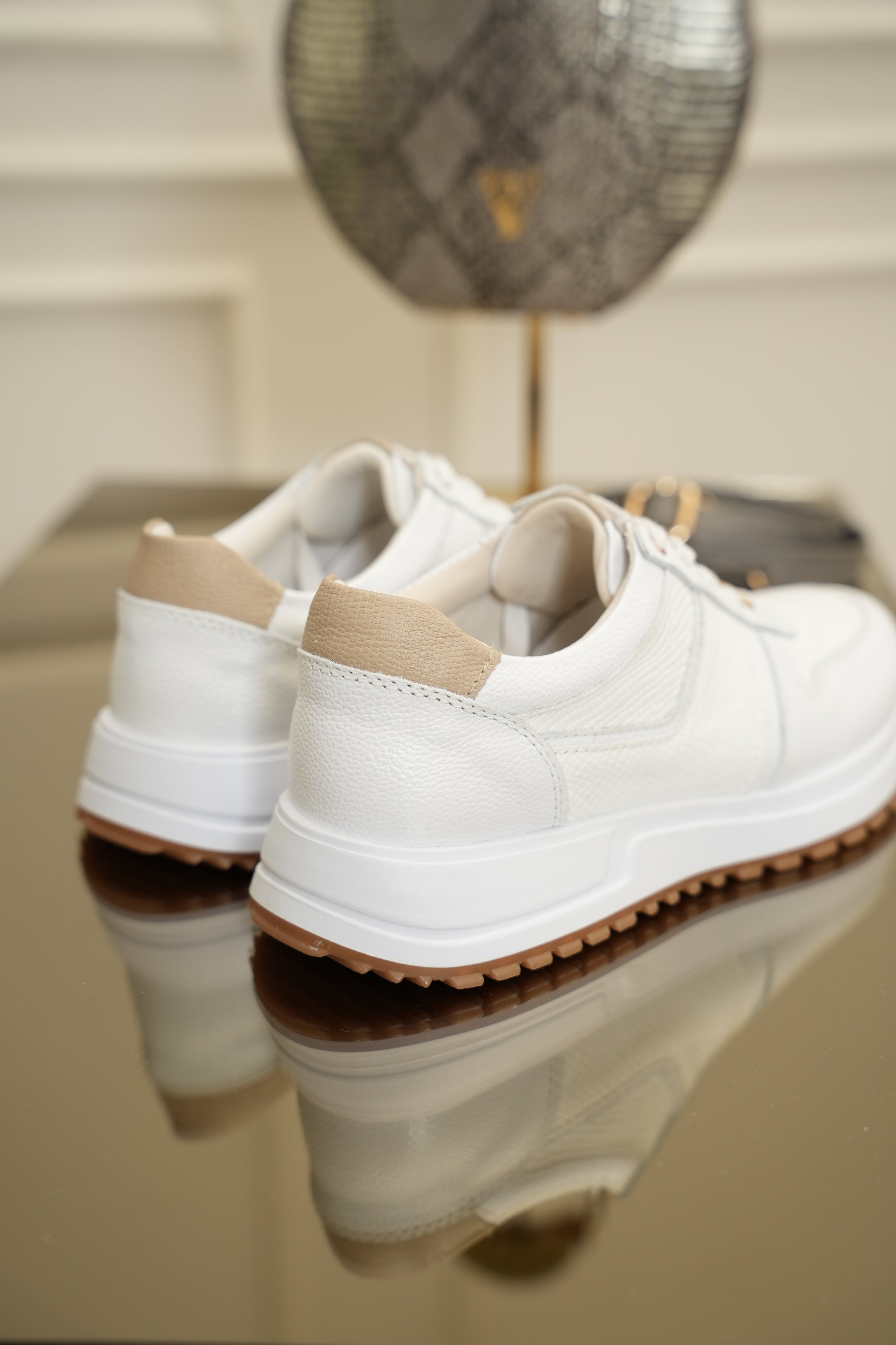 Tenis Coco Blanco taupe napoles