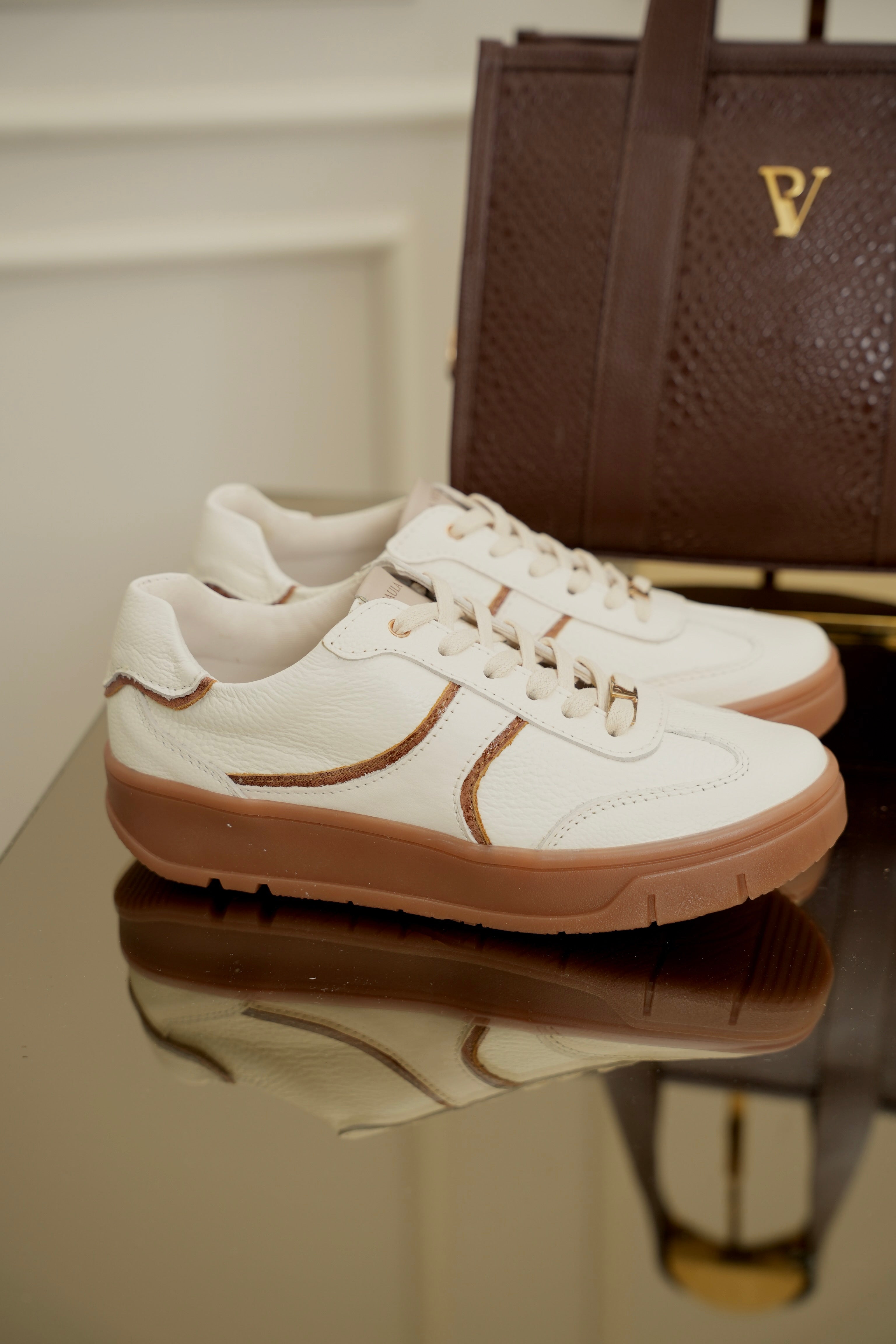 Tenis Milán Talco Miel Chipre en Cuero