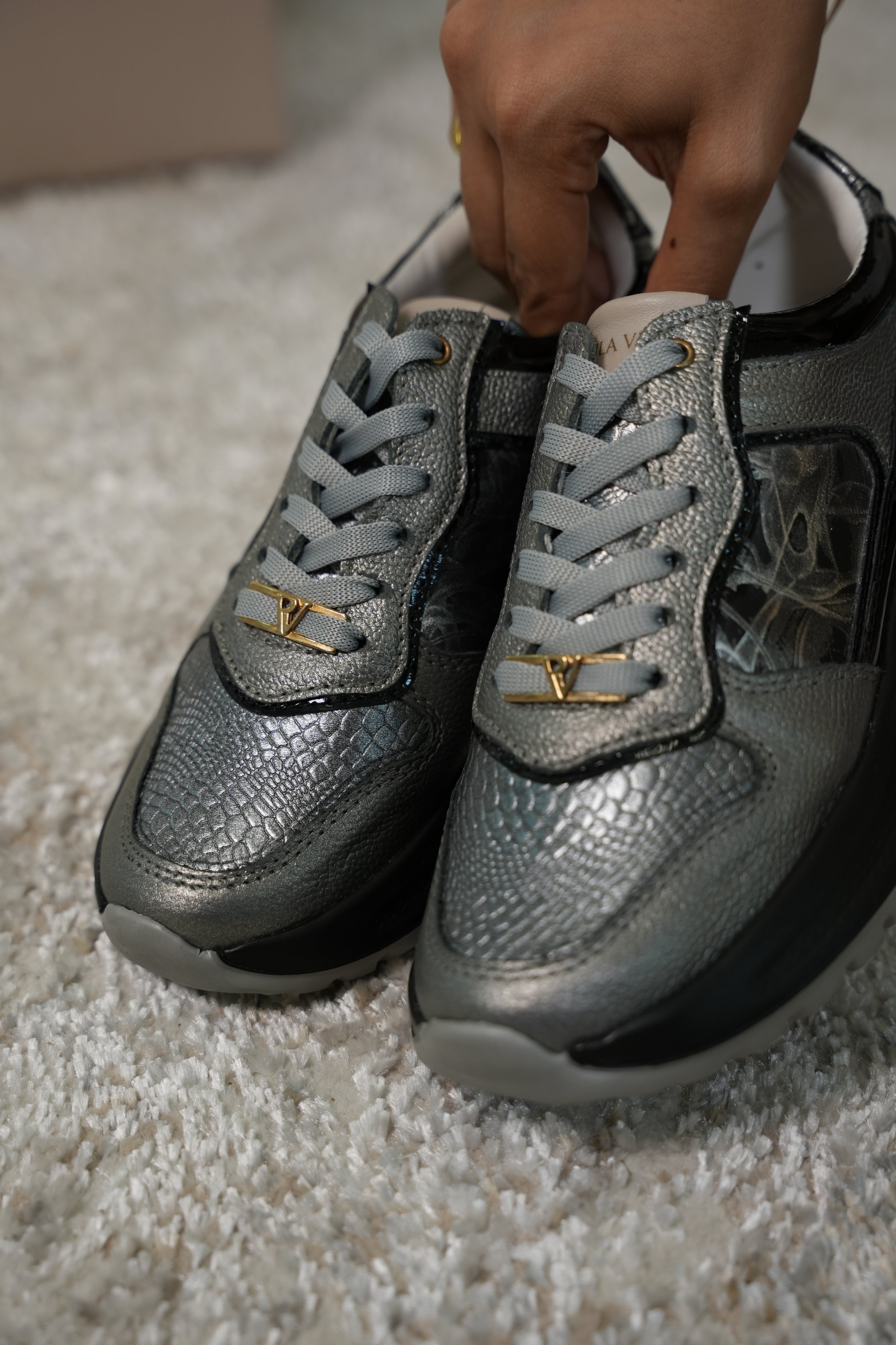 Tenis Romeo caño fusil en cuero