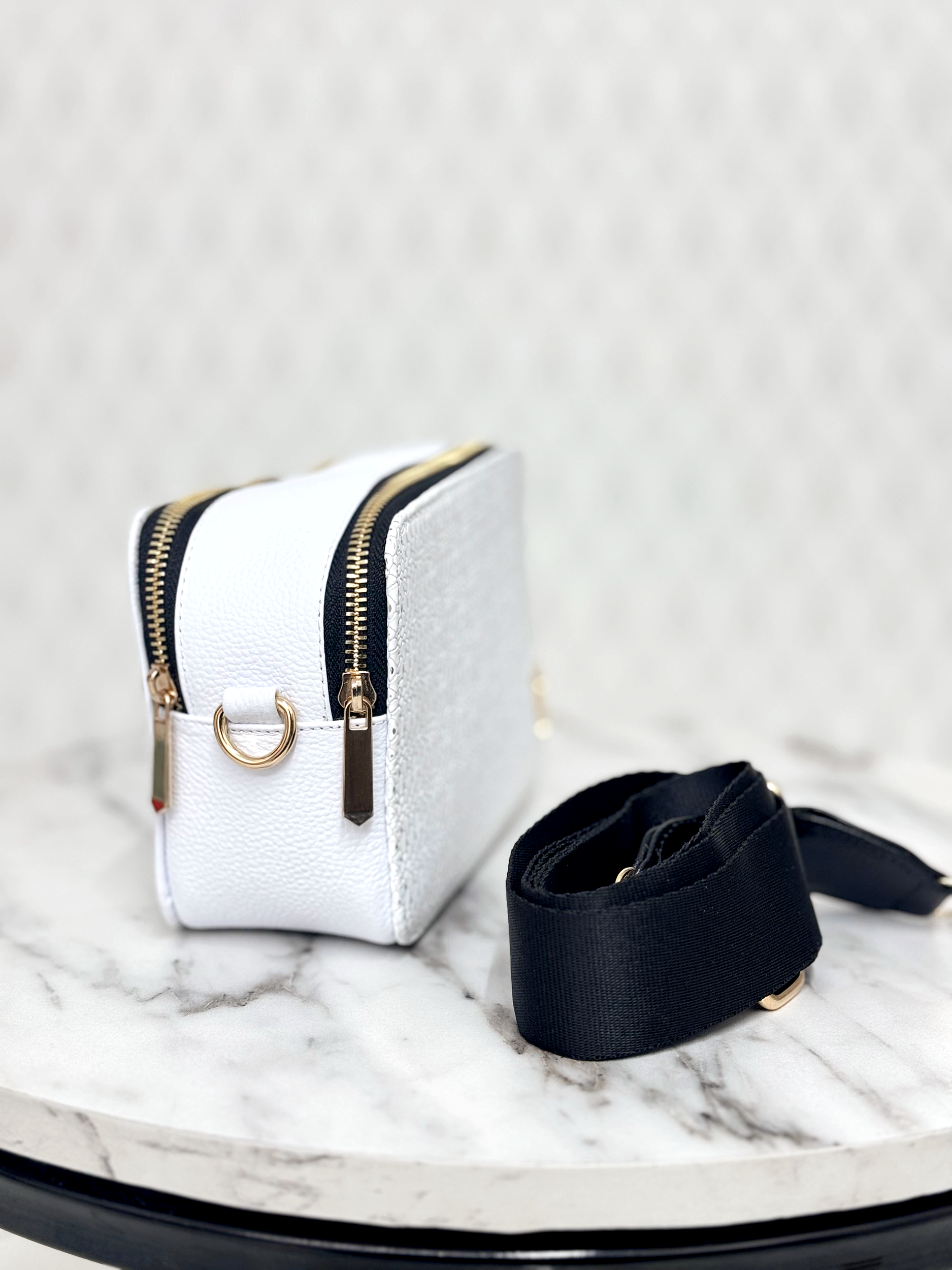 BOLSO EMILY EN CUERO BLANCO