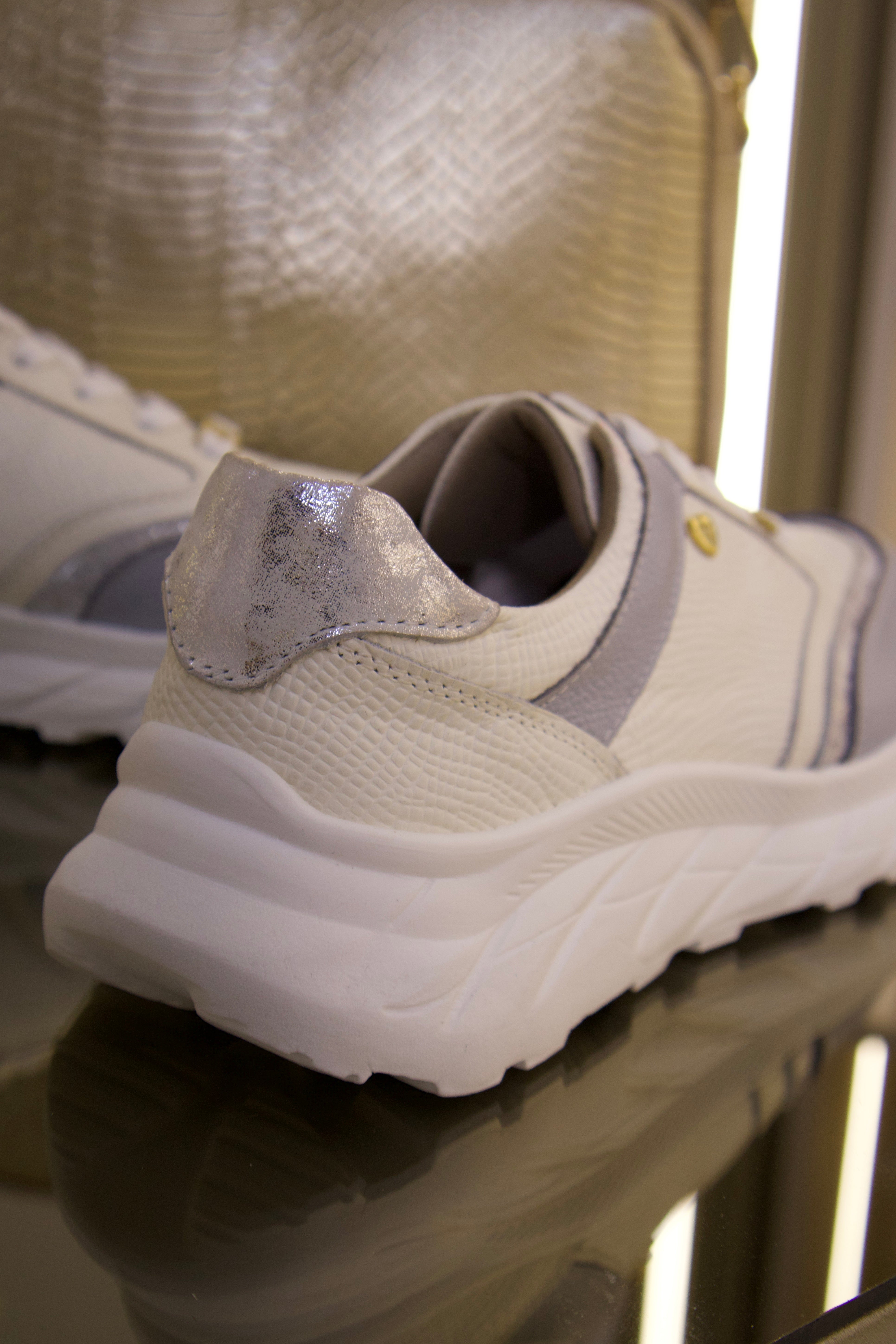 Tenis Baby blue en cuero