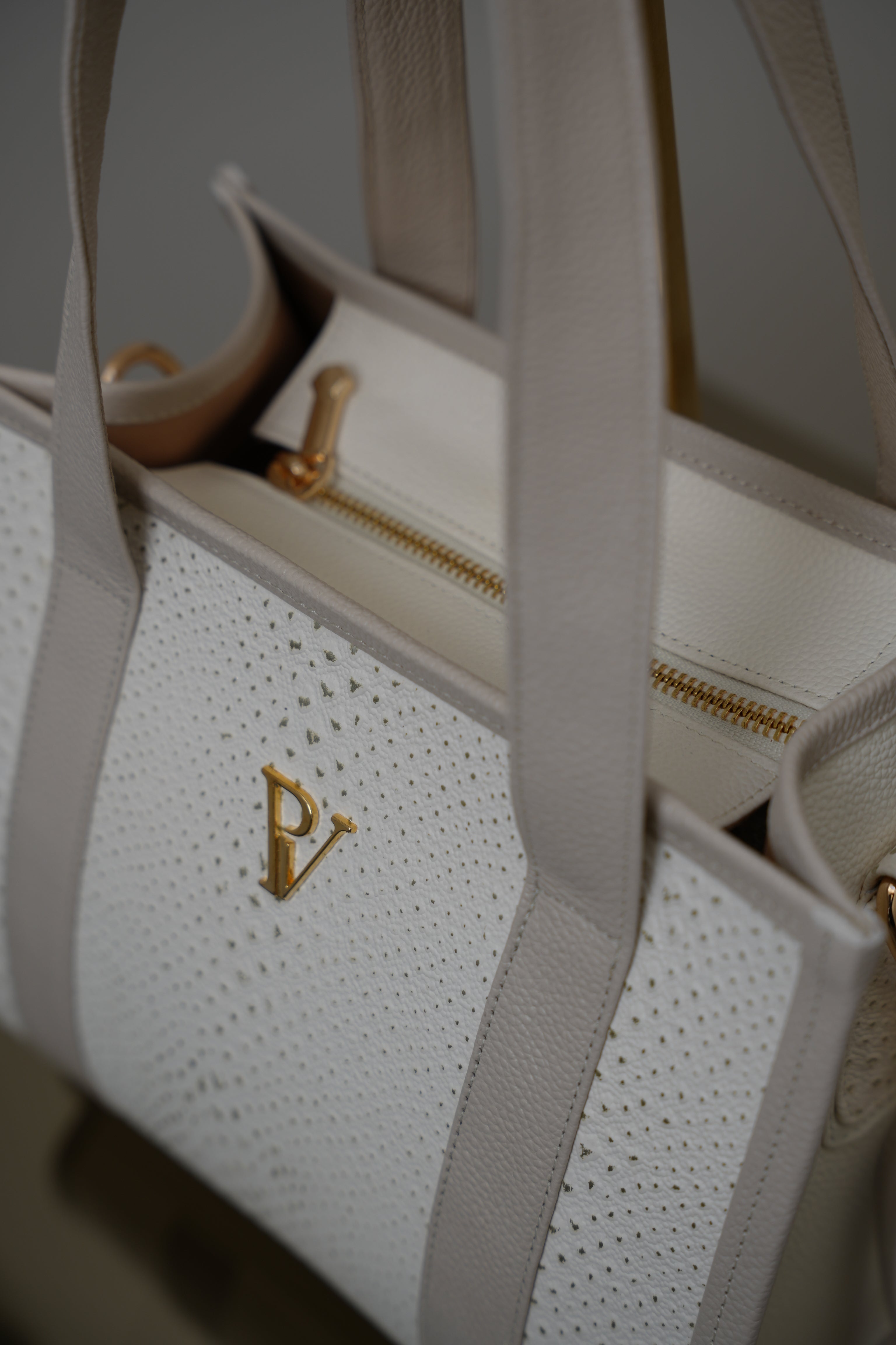 Bolso Praga talco arena