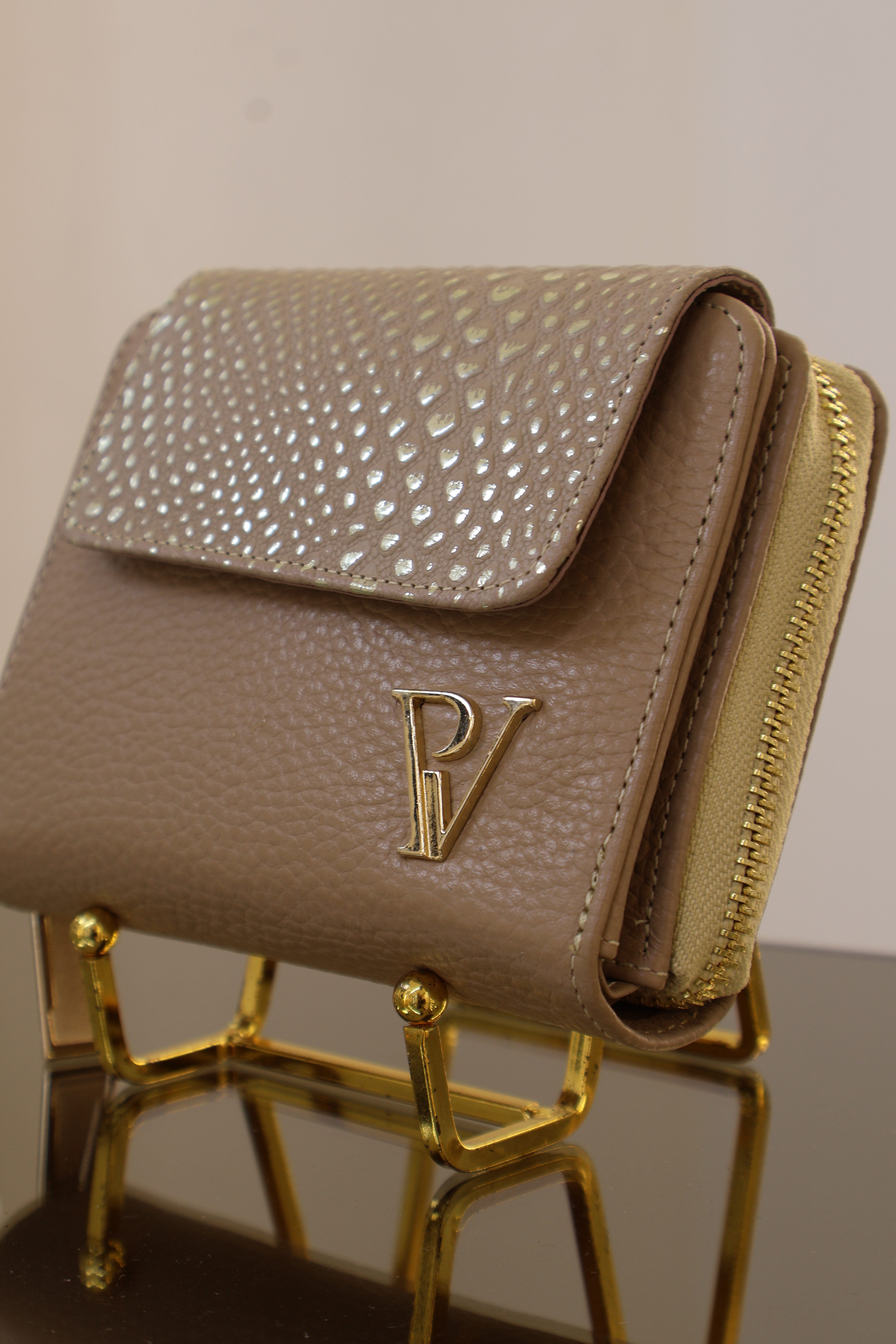 Billetera Taupe en cuero