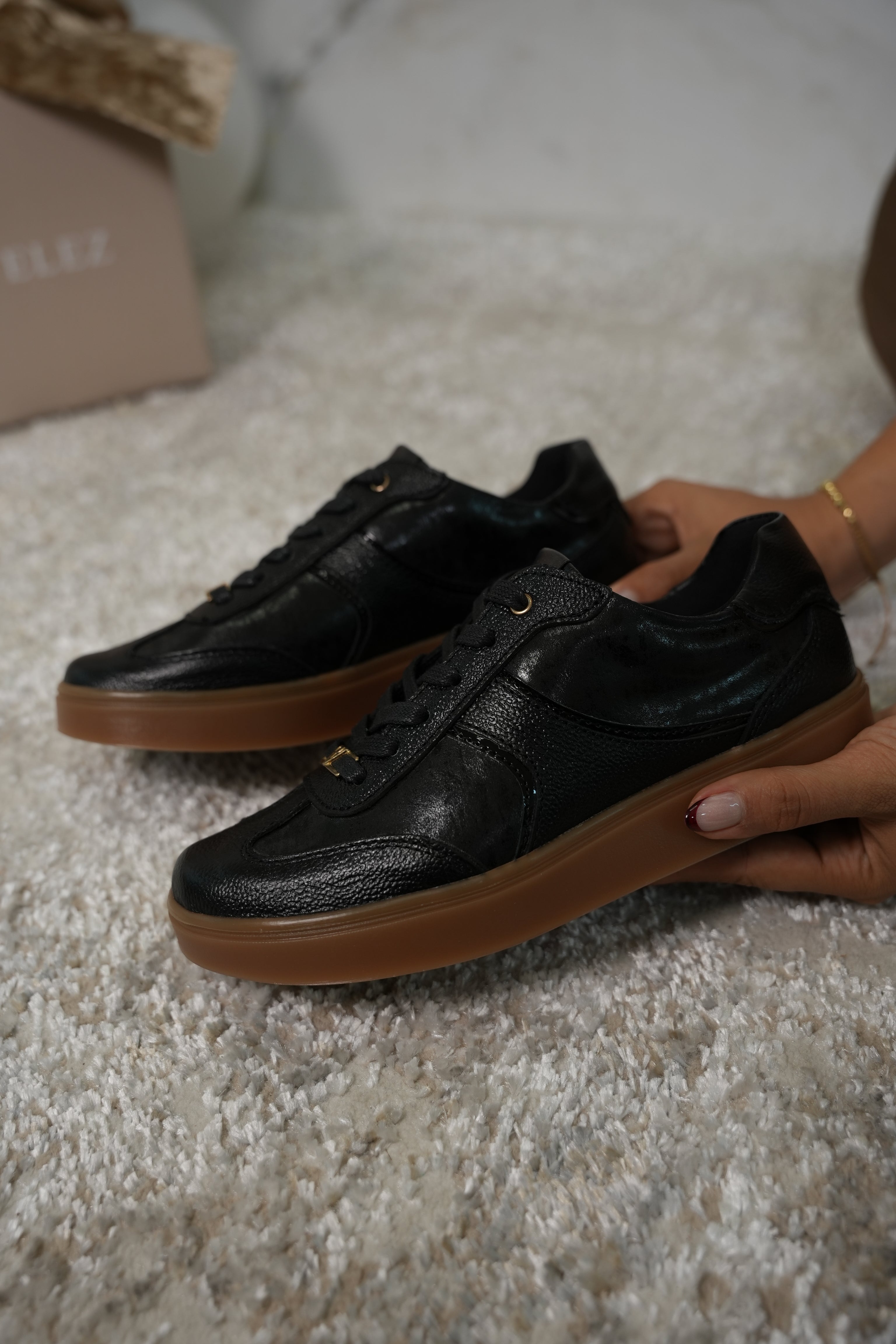 Tenis Milán Negro London