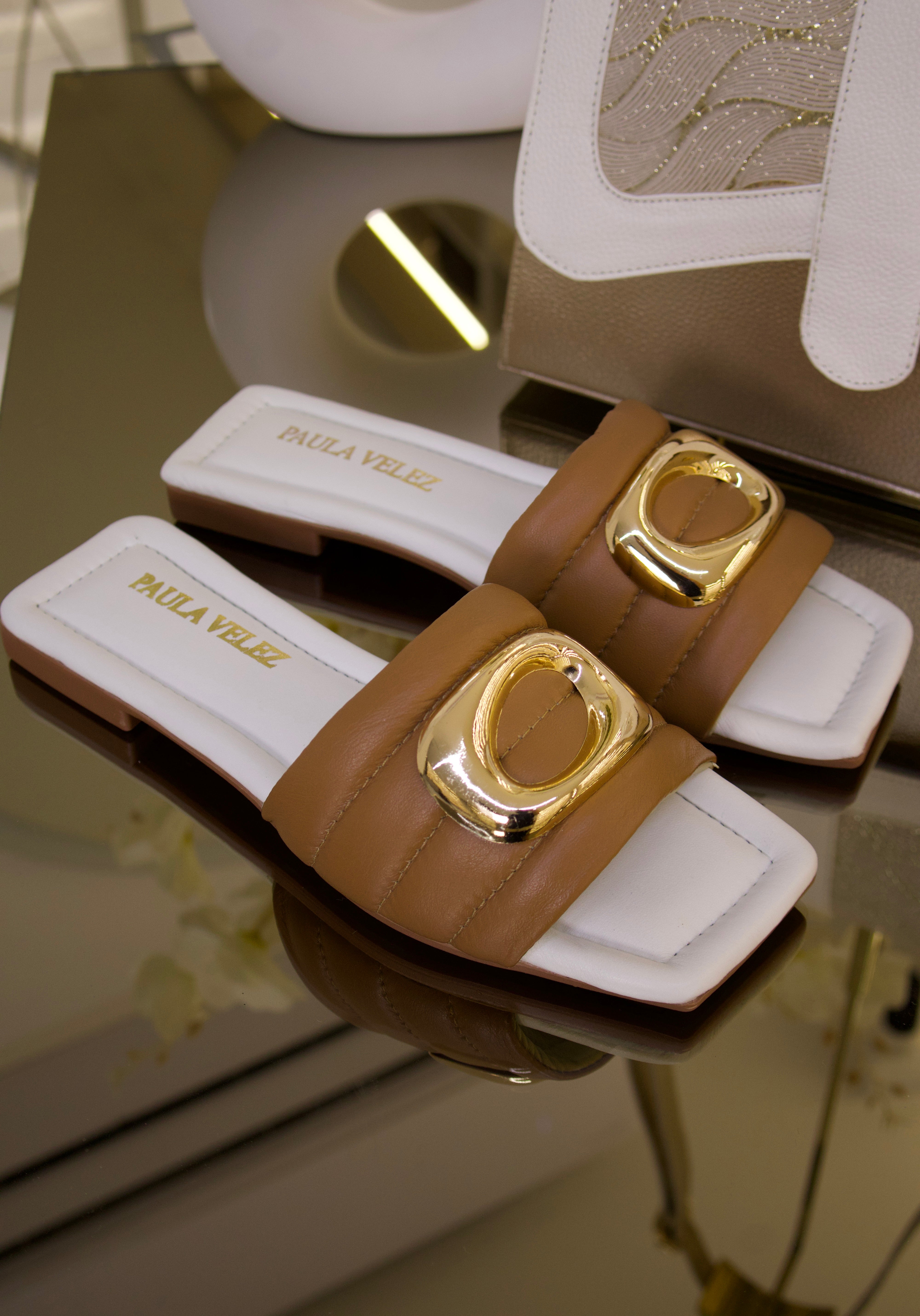 Sandalias en cuero Zara Miel