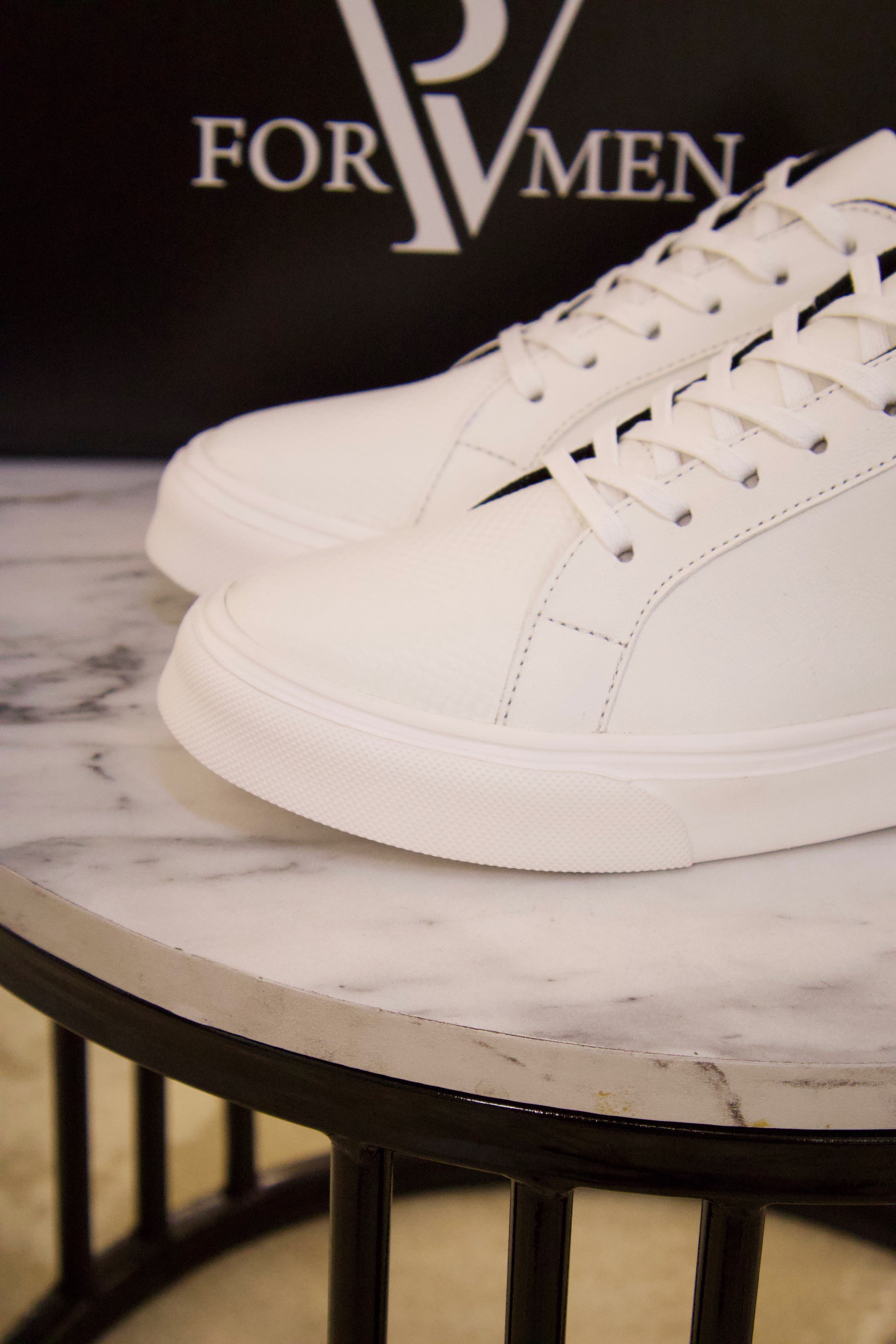 Tenis Cooper en cuero Blanco