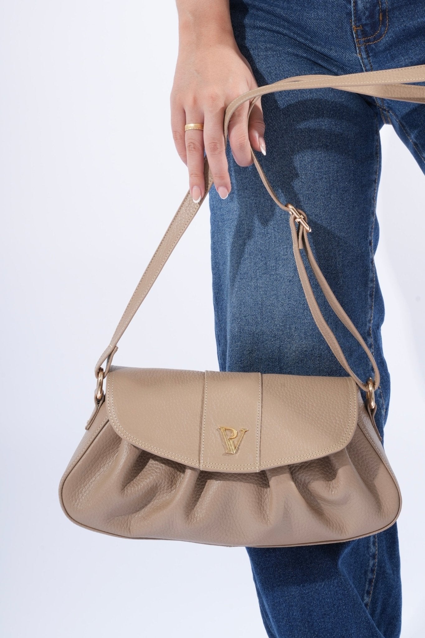 Bolso Adara en Cuero Taupe - PAULA VELEZ