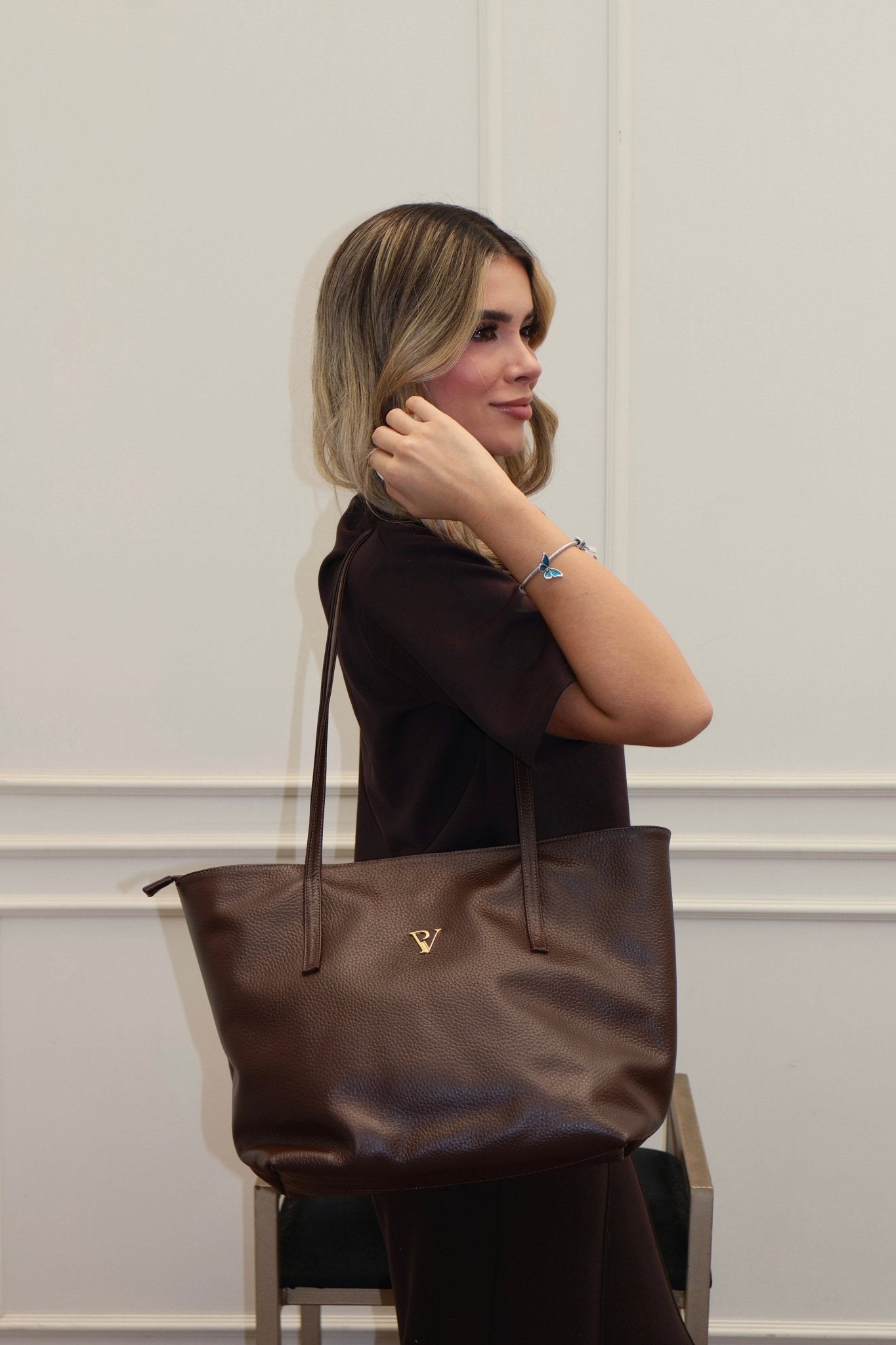 Bolso Antonia en cuero café - Paula Vélez - PAULA VELEZ