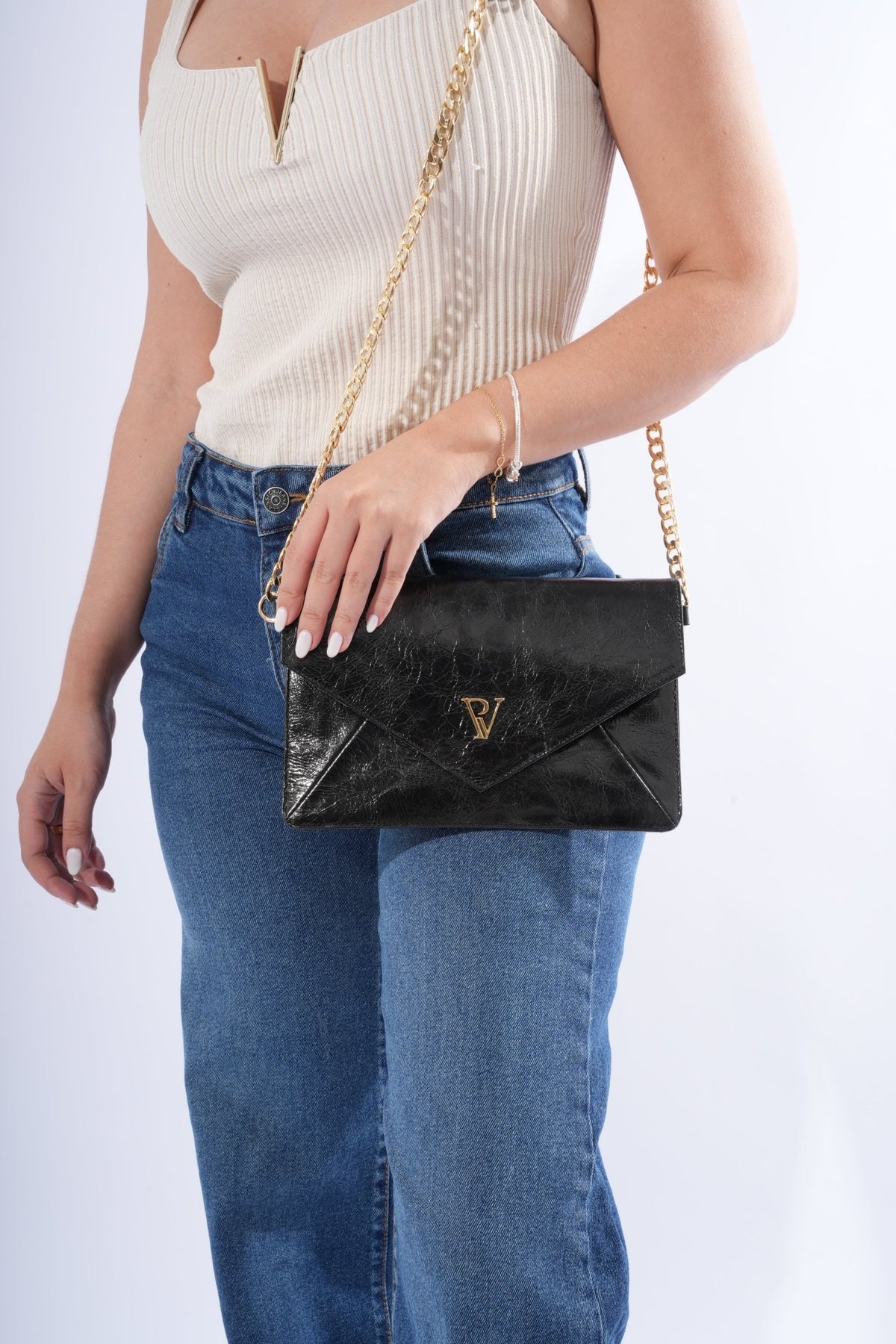 Bolso Nadia en Cuero negro folia - PAULA VELEZ