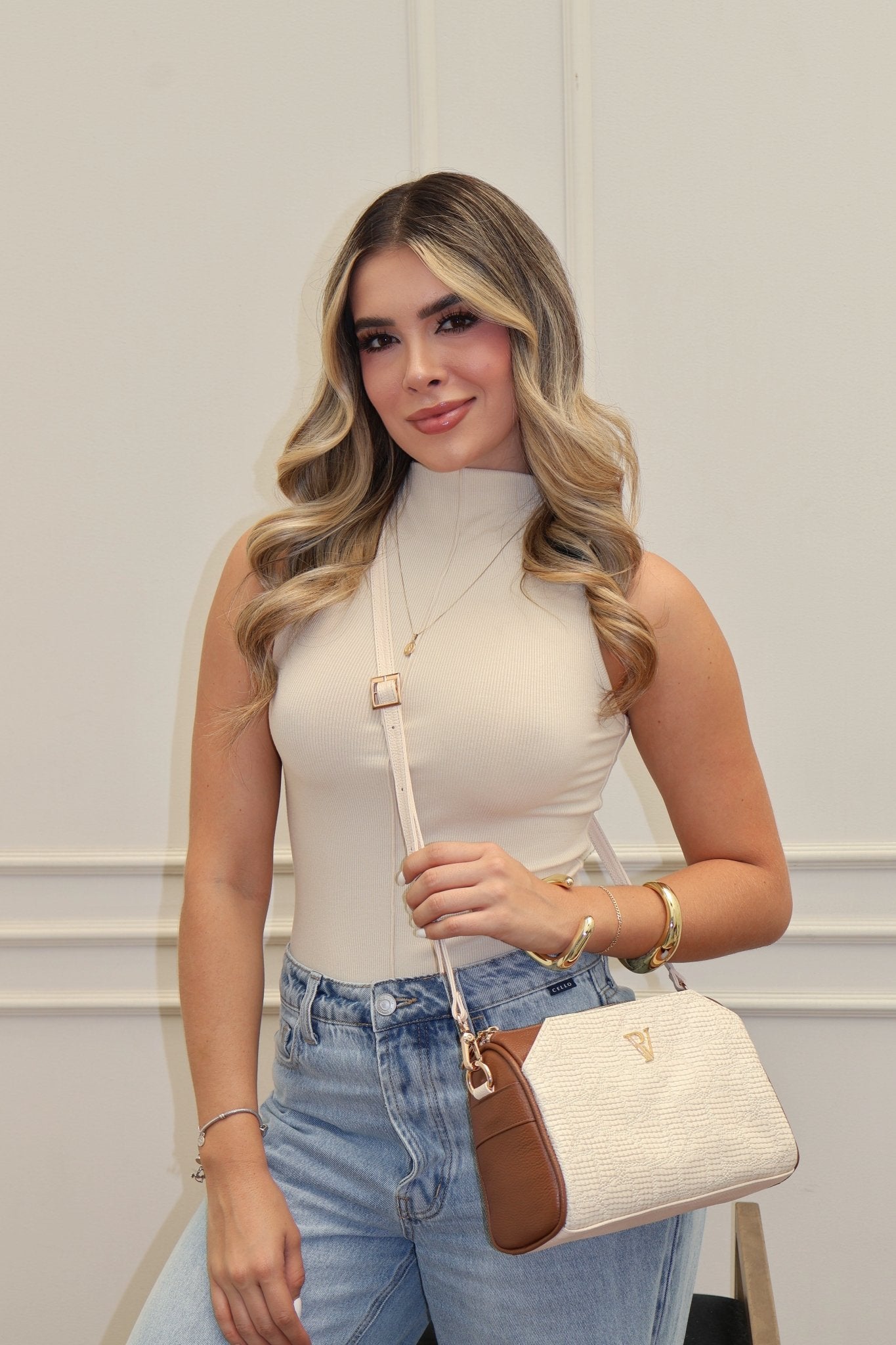Bolso Tiffany en cuero Marfil/Miel - PAULA VELEZ