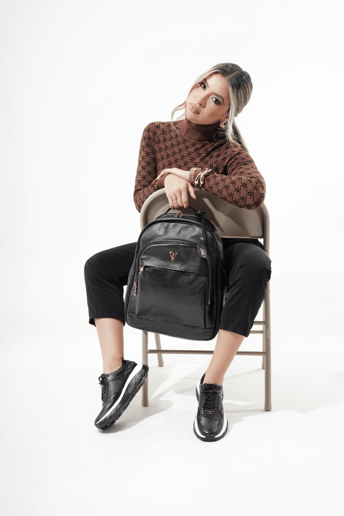Morral Negro en Cuero - PAULA VELEZ