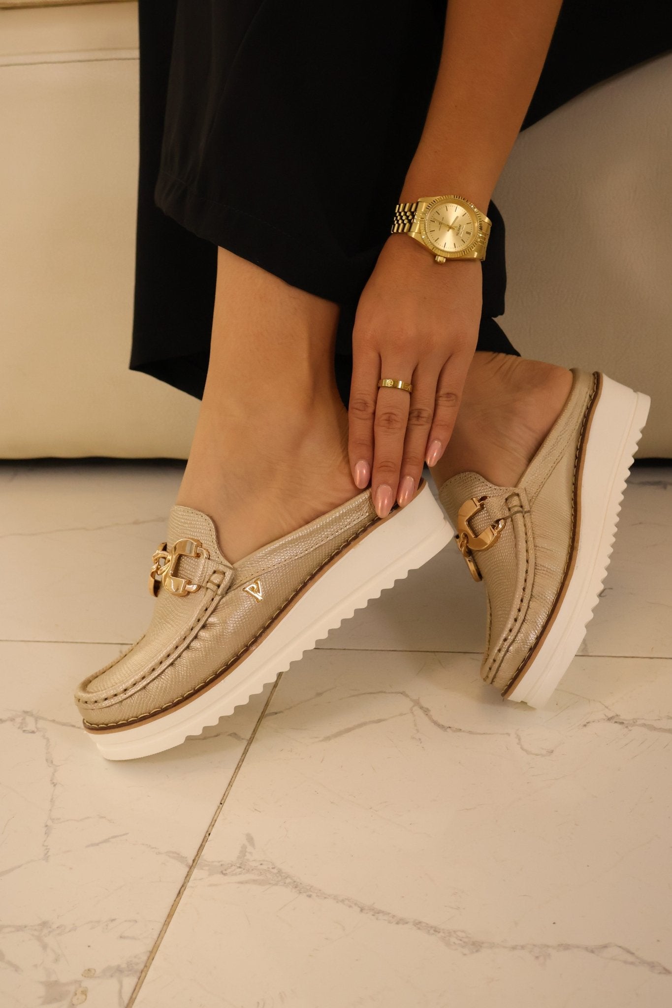 Sueco Cleo Soft Gold Oro - PAULA VELEZ