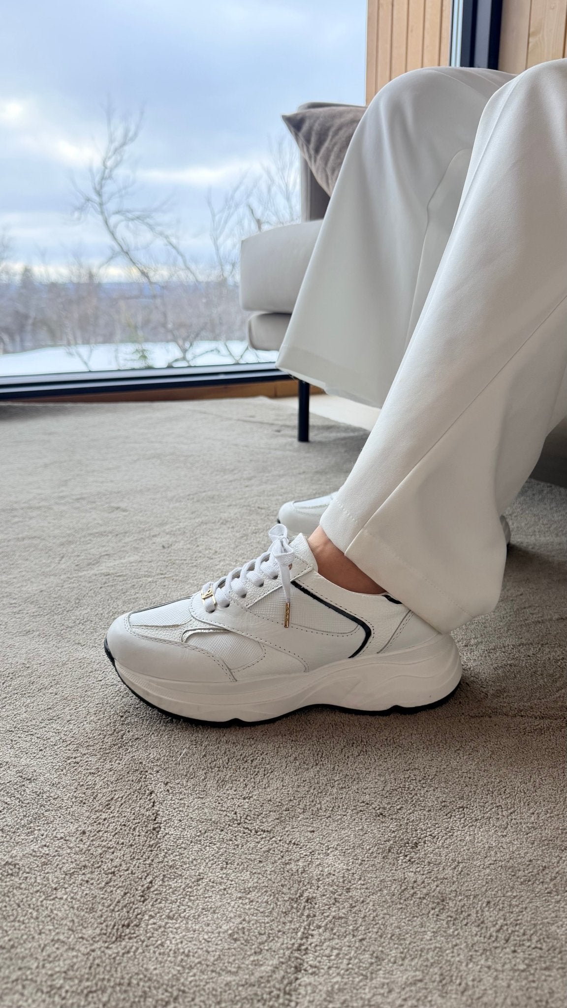 Tenis Boreal Blanco en Cuero - PAULA VELEZ