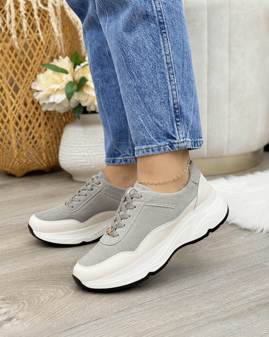 Tenis Luciana blanco carnaza gris en cuero Paula Vélez - PAULA VELEZ