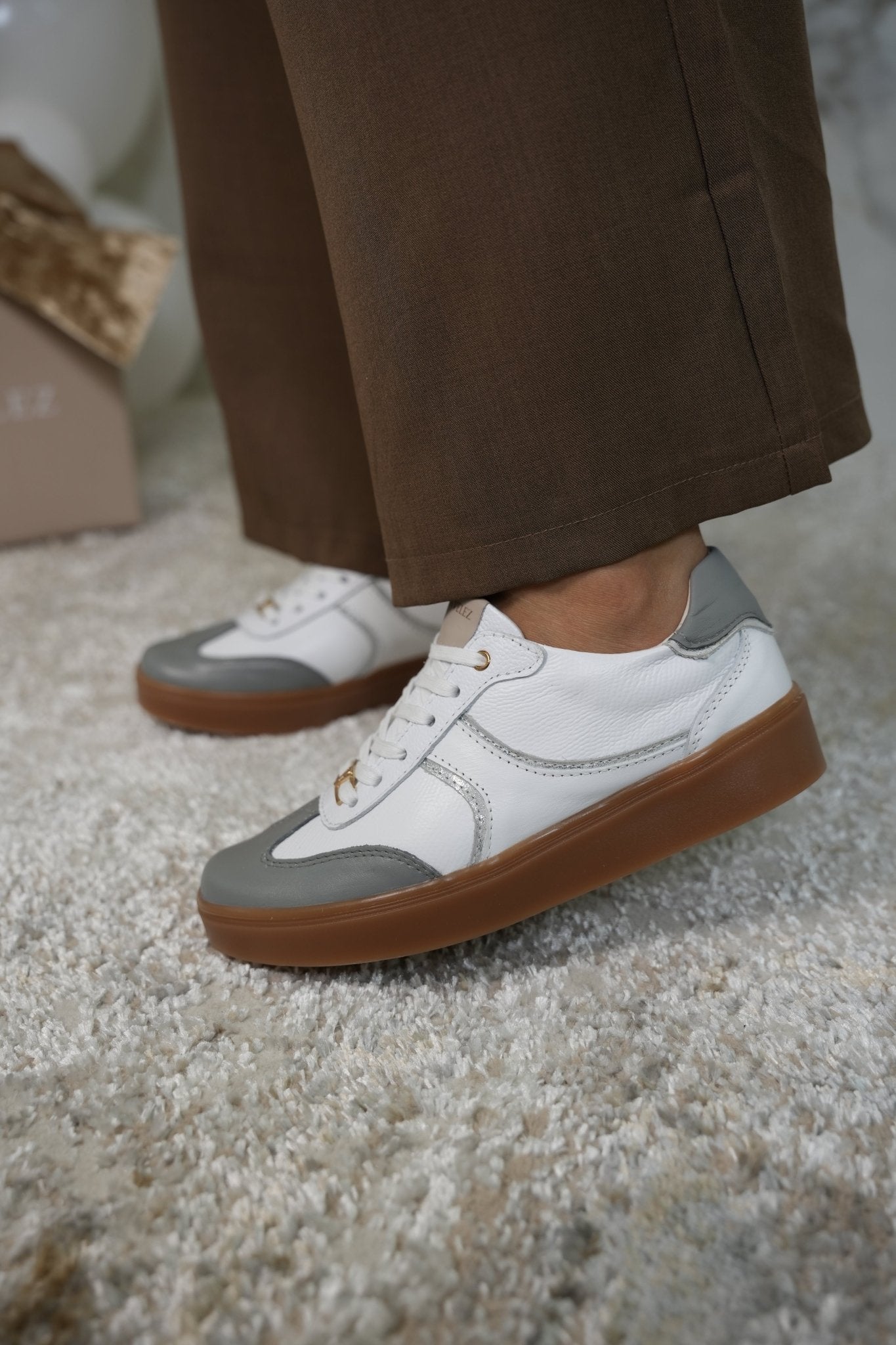 Tenis Milán Blanco Gris london - PAULA VELEZ